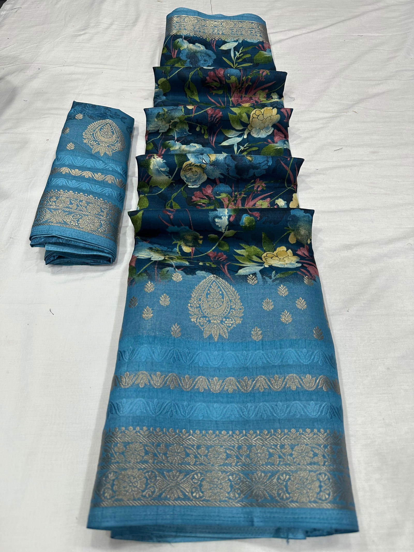 Wow Printed Designer Non Catalog Sarees Wholesale Shop In Surat